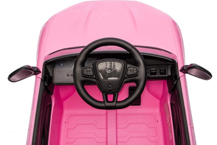 Abitacolo confortevole con volante