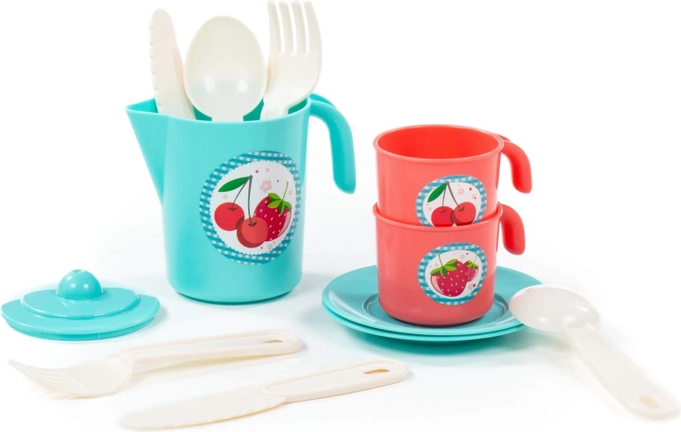 Kopjes met oortjes en schoteltjes voor comfortabel serveren