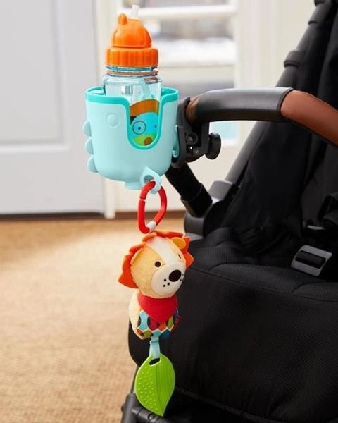 Toy hooks for fun on the go