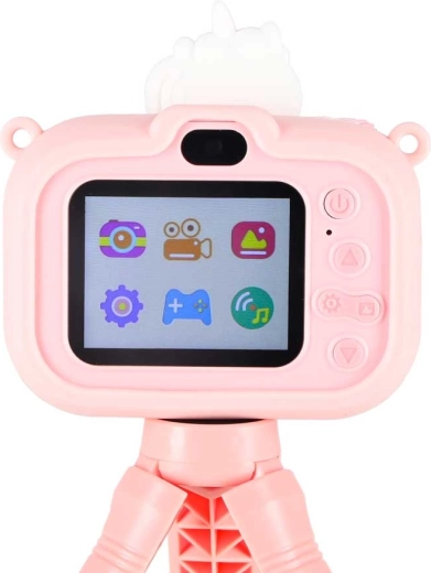 Kid-friendly controls and fun features