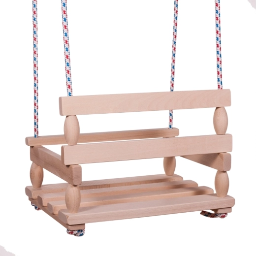 Easy hanging and versatile use