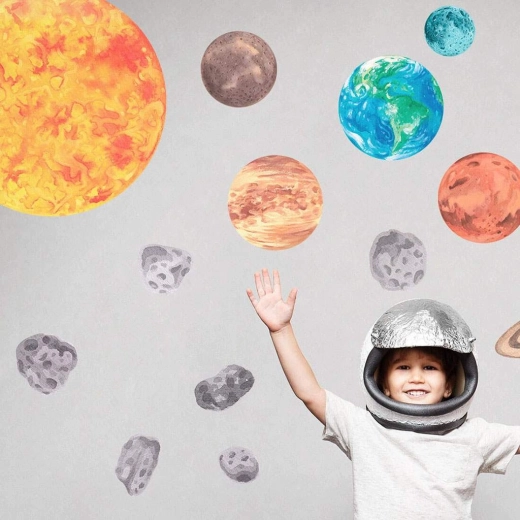 Brezskrbna dekoracija otroške sobe