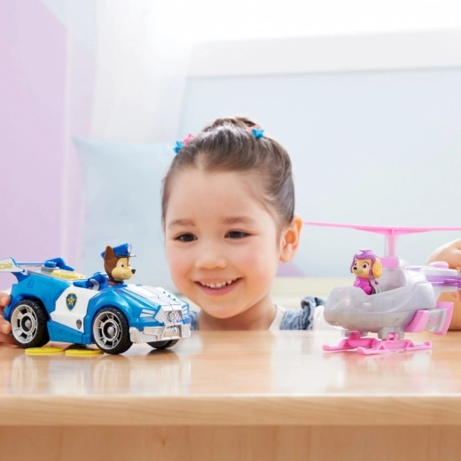 Figurky hrdinů pro realistickou hru