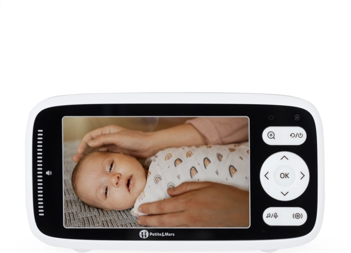 Tiszta 4" HD kép nappal és éjjel