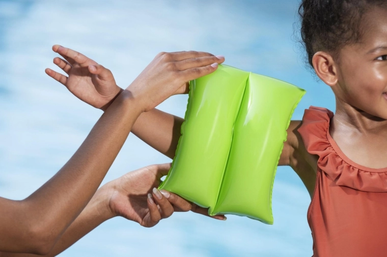 Easy to put on and comfortable to wear