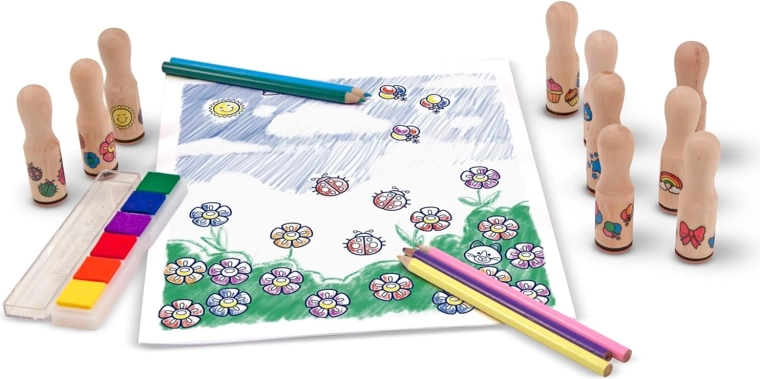 10 timbri in legno con motivi graziosi