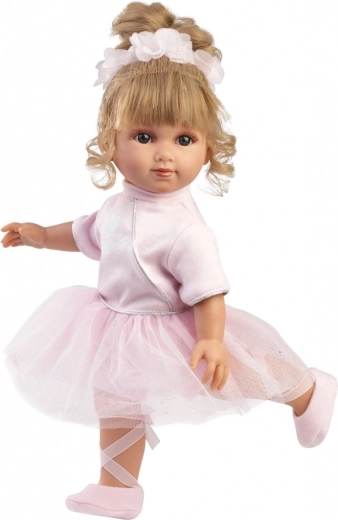 Posing and role play