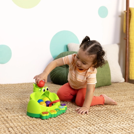 Favorise le rampement et les compétences motrices