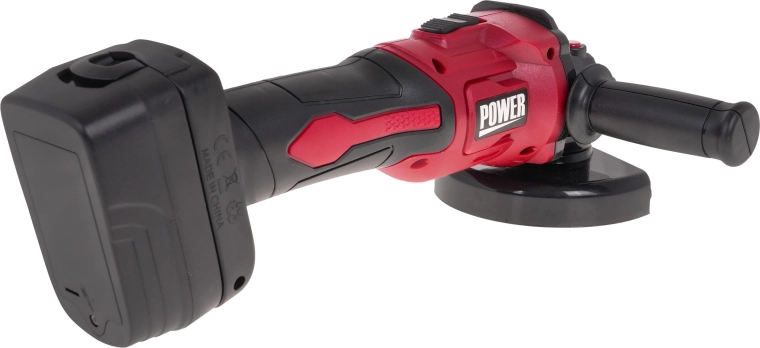 Akumulátorová volnost a realistické zpracování