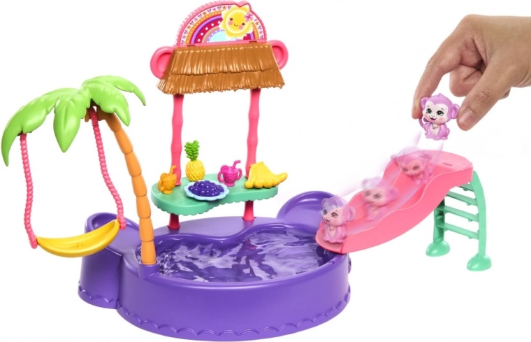 Glissade directement dans la piscine