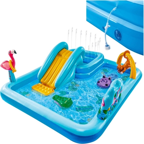 Intex kids’ water play center with fountain