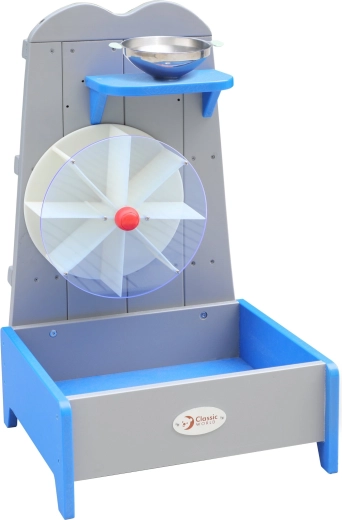 Stable wooden construction for outdoor use