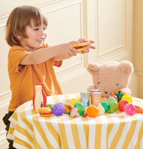 Spodbuja domišljijo in socialne veščine