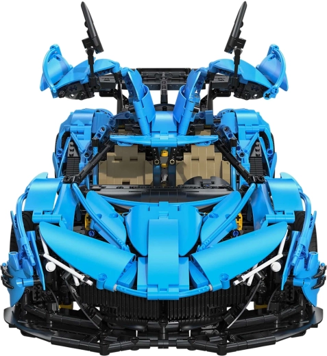 Gedetailleerd interieur en sportieve look