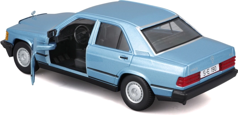 Opening doors and detailed interior