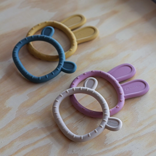 Ergonomic shape for small hands