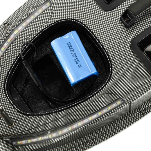 Silné motory, velká výdrž a LED světla