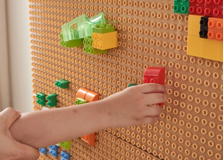 Aggancio rapido alla parete STEM