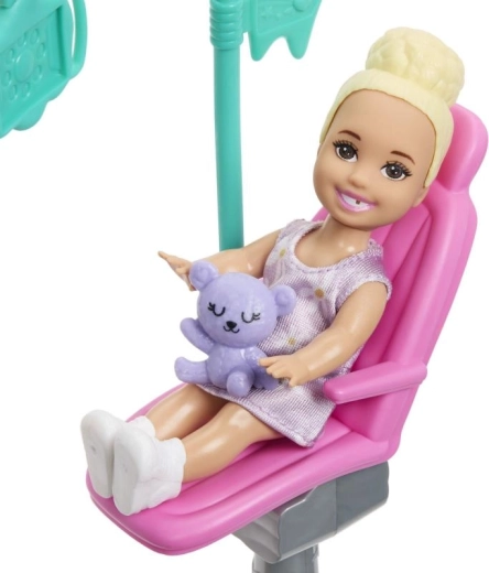 Piccolo paziente e accessori divertenti