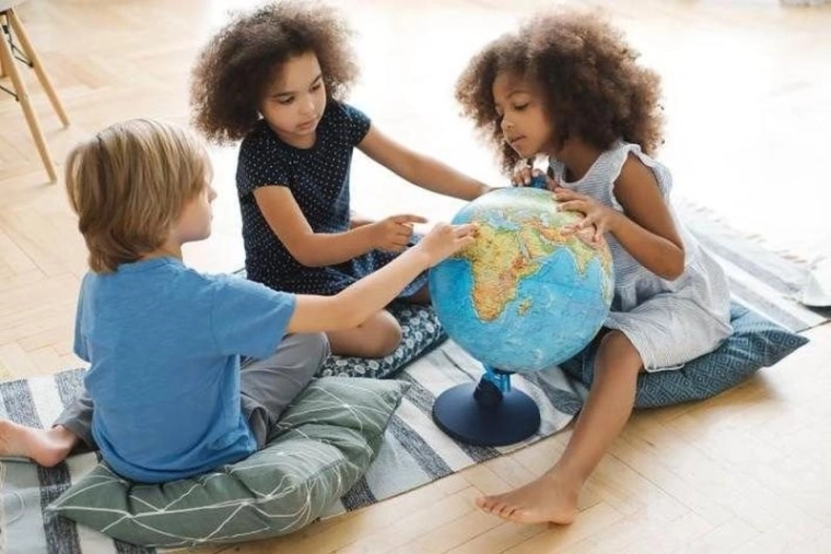 Terra notturna LED per un effetto scenografico