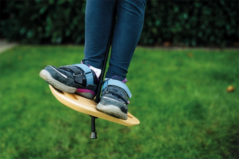 Stabilne i bezpieczne huśtanie na stojąco i siedząco