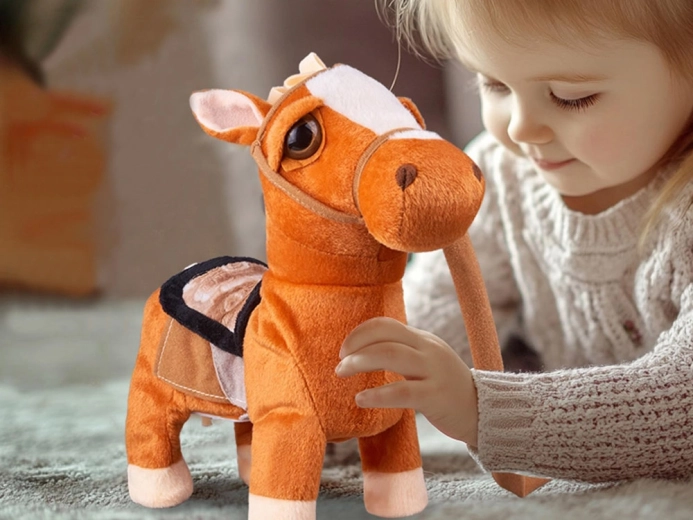 Trainer play with lead rope