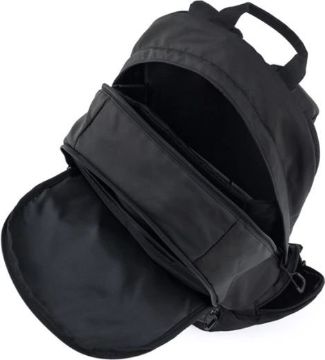 Three-compartment organization and laptop pocket