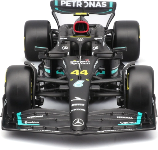 věrná replika w14 e se startovním číslem 44