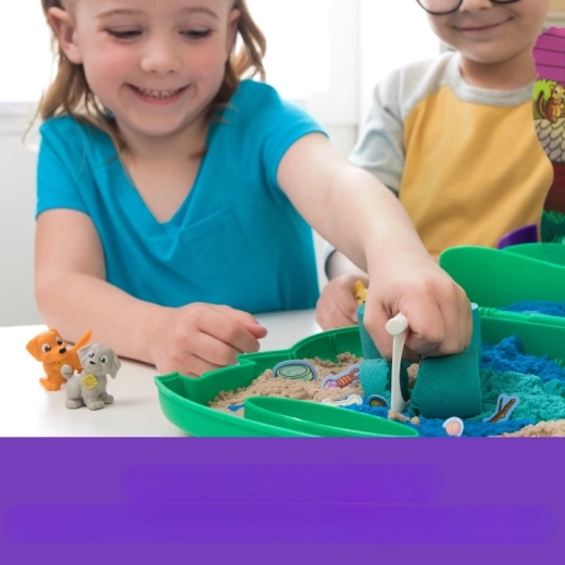 Figurine di cagnolini e accessori per un gioco creativo