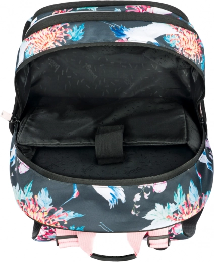 Chytrý prostor: 3 komory a kapsa na 15" notebook