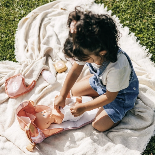 Taška, ktorá sa zmení na prebaľovaciu podložku