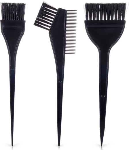 Trois pinceaux pour une application précise