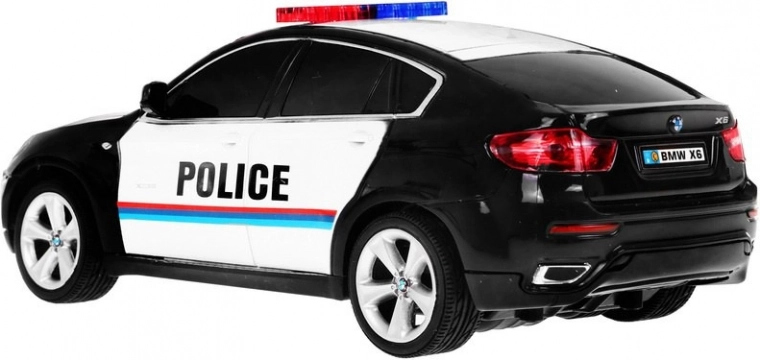 Svítící přední i zadní světla