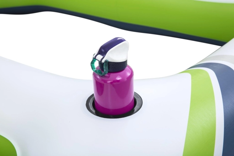 Porte-gobelets et poignées pratiques