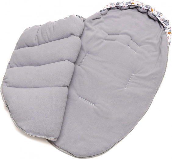 Praktické uchycení a dvoucestný zip