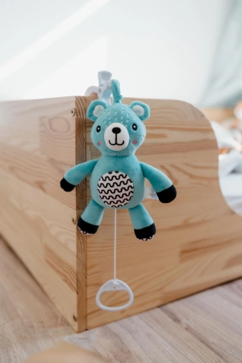 Morbido peluche e motivi a contrasto