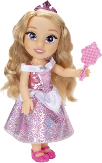 Look regale con tiara e abito scintillante