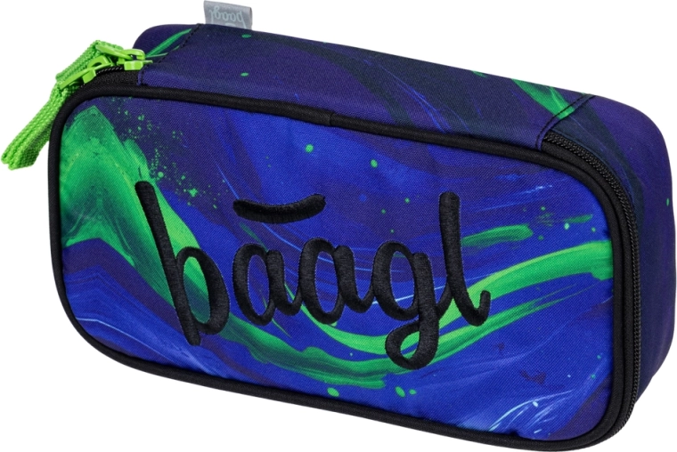 Ruim etui en overzichtelijke opbergruimte voor benodigdheden