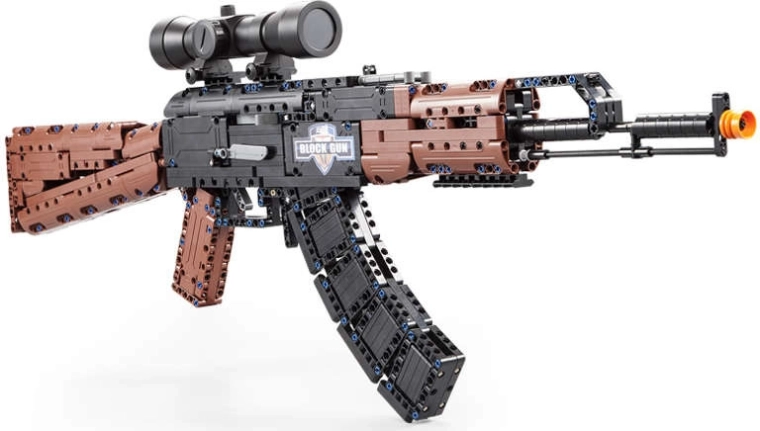 Sturdy construction for play and display