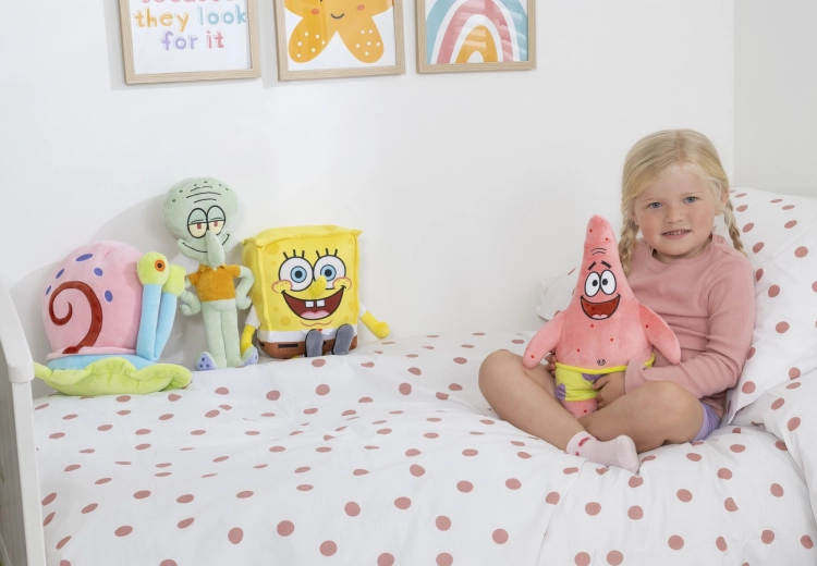 Ideální velikost 33 cm pro mazlení