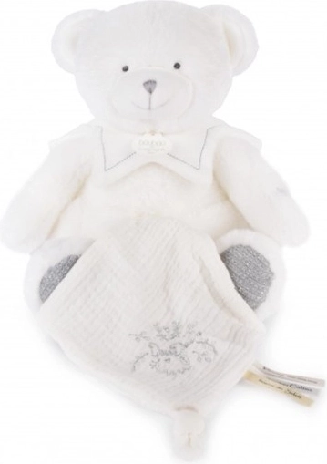 Blanket always at hand – cleverly tucked into the tummy