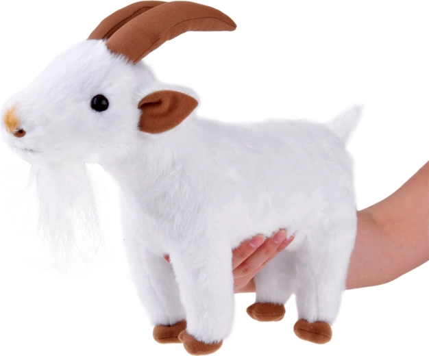 Lightweight and just right for small hands