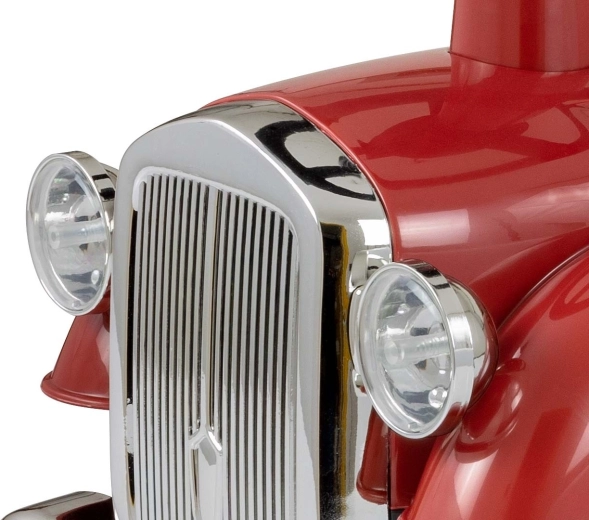 Retro look with a chrome grille