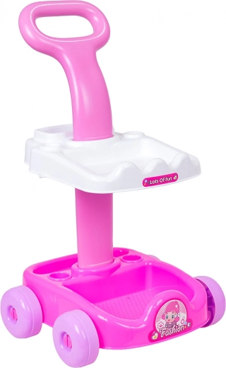 Stabilen voziček s kolesi in odlagalnim prostorom