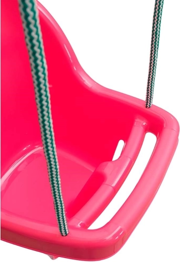 Plastique résistant et entretien facile