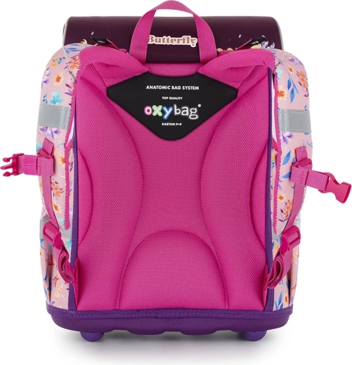 Ergonomicky tvarovaná záda a pohodlné nošení