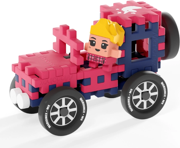 Vehicle with freely rotating wheels