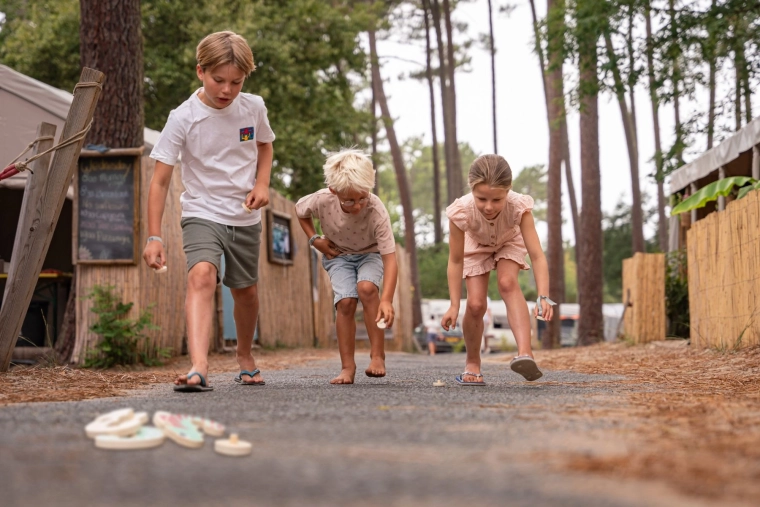 Igra za unutra i vani