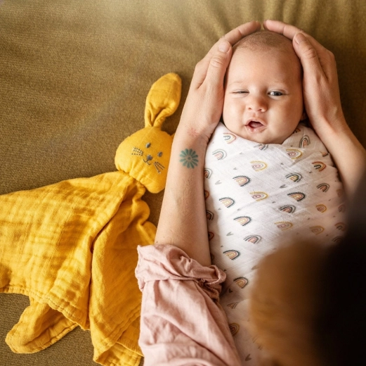 Soothing rattle in the head