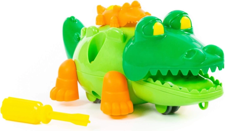 Rolling crocodile on wheels